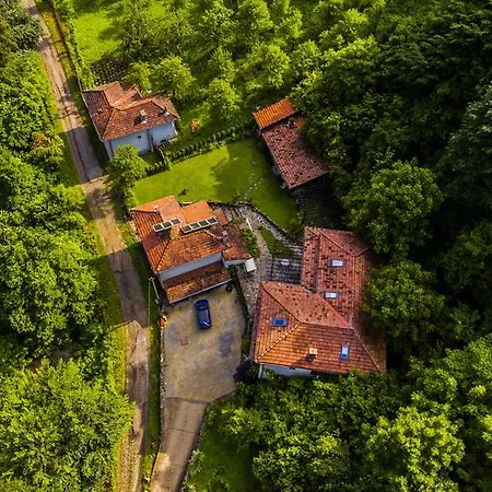 Hotel Verbena Aprilci